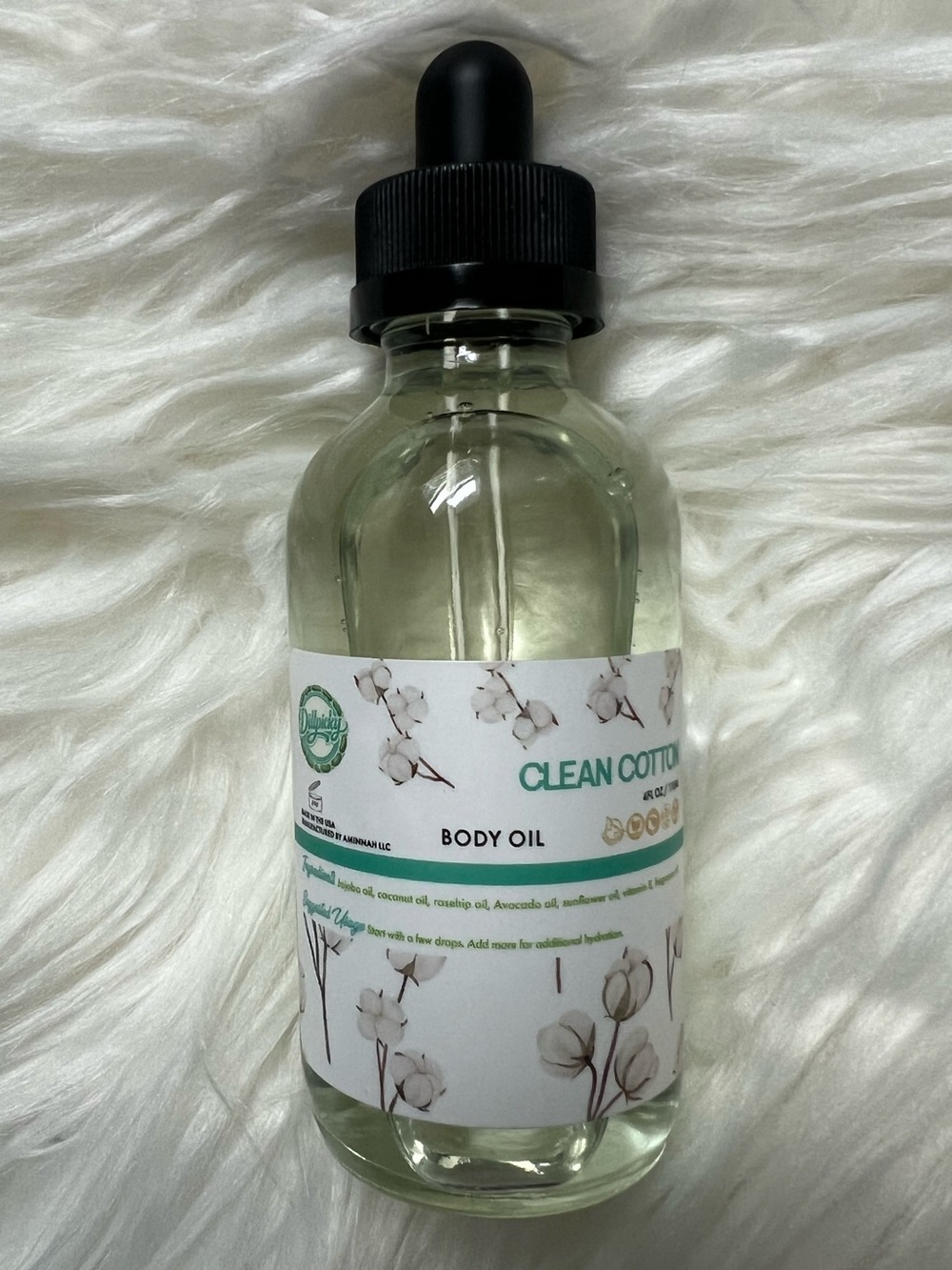 NWT Aminnah X Dillypicky Clean Cotton body oil retails $38.00